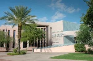 An image of the front of the Henderson Municipal Courthouse.