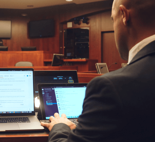 Speech-to-Text_on-Screen-in-Courtroom